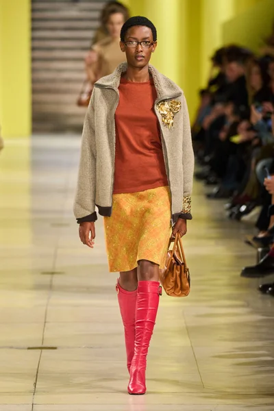 Look 21